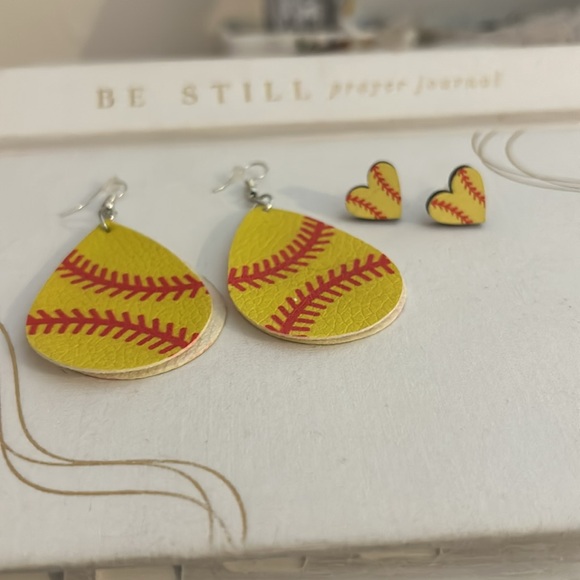 Softball earring bundle - Picture 3 of 9